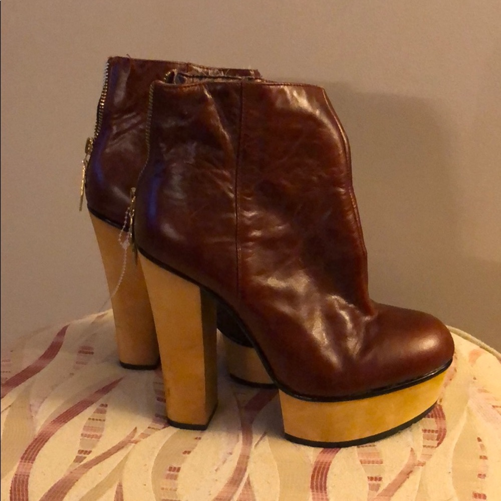 Show boots